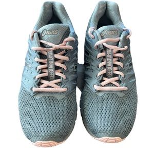 ASICS Gel Quantum Size 10.5 Gray with Pink Trim
